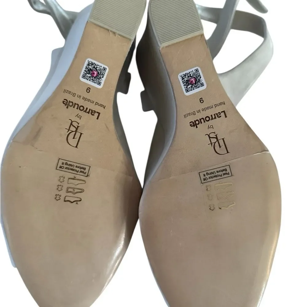 NWT Larroude Denna Wedges in Mushroom Grey
